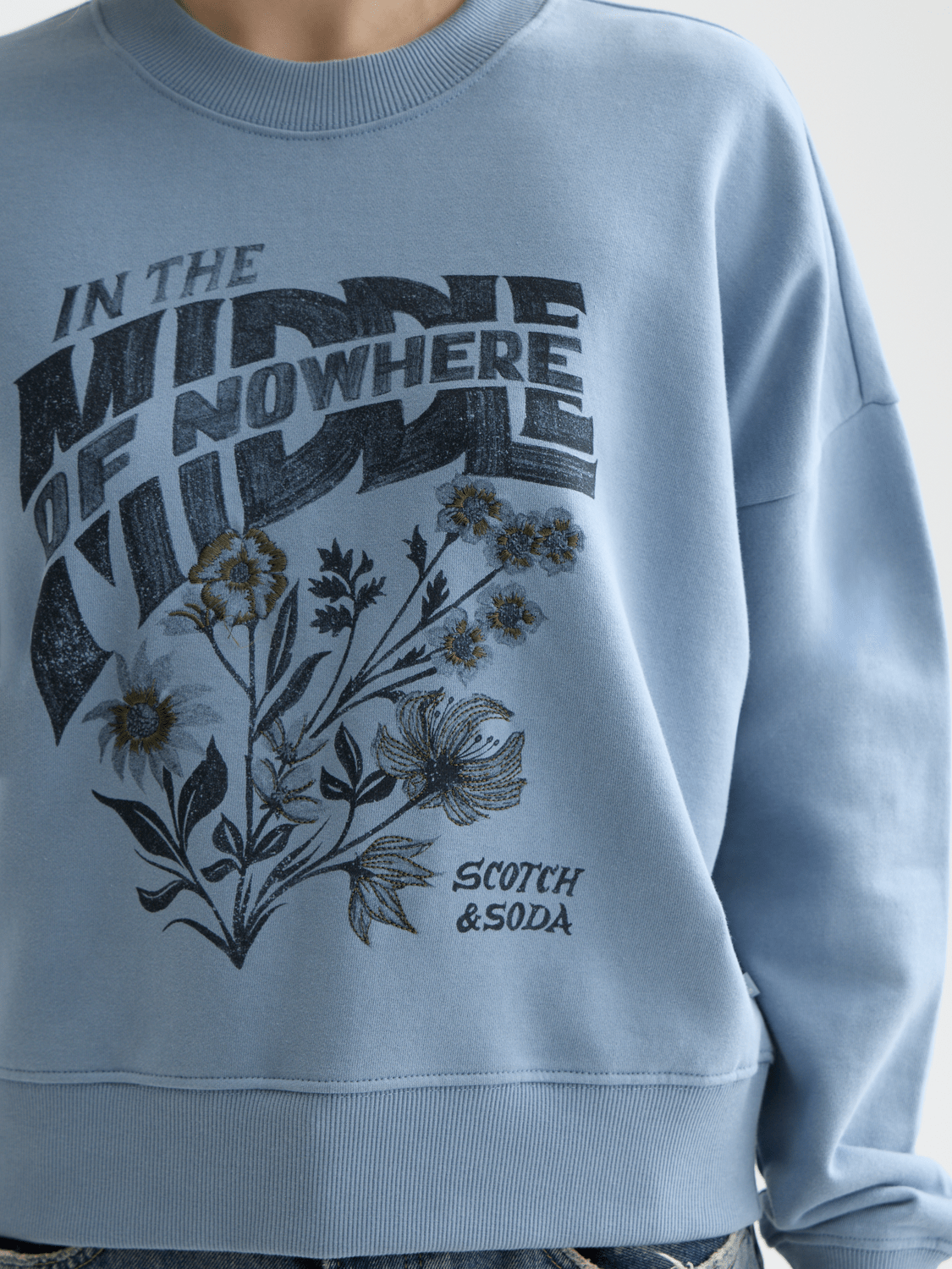 Chest Artwork Relaxed Sweatshirt - Scotch & Soda South Africa