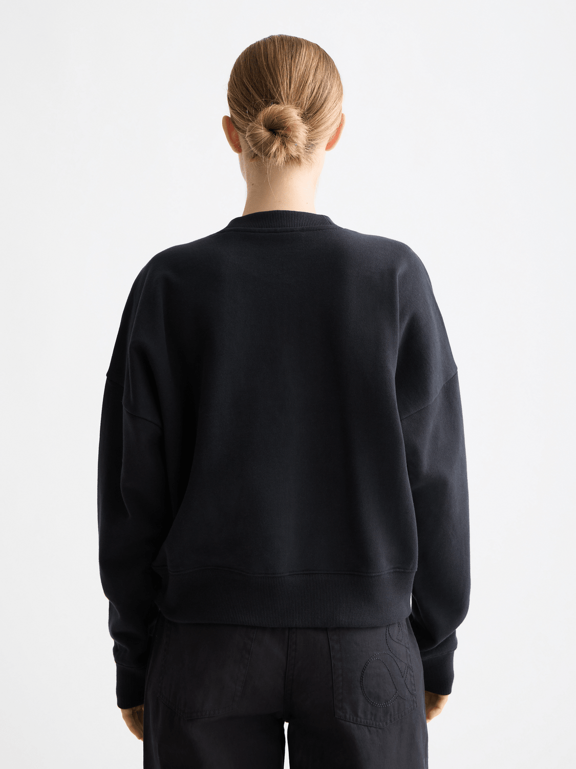 Chest Artwork Relaxed Sweatshirt - Scotch & Soda South Africa