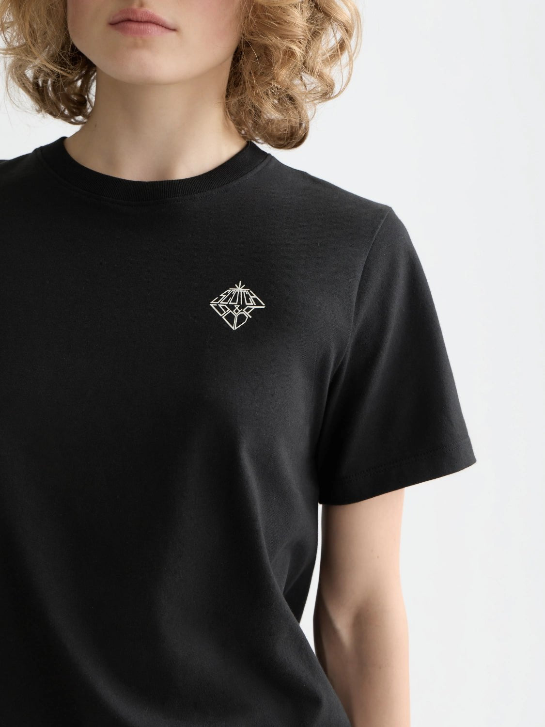 Core Chest Artwork Regular T-Shirt - Scotch & Soda South Africa