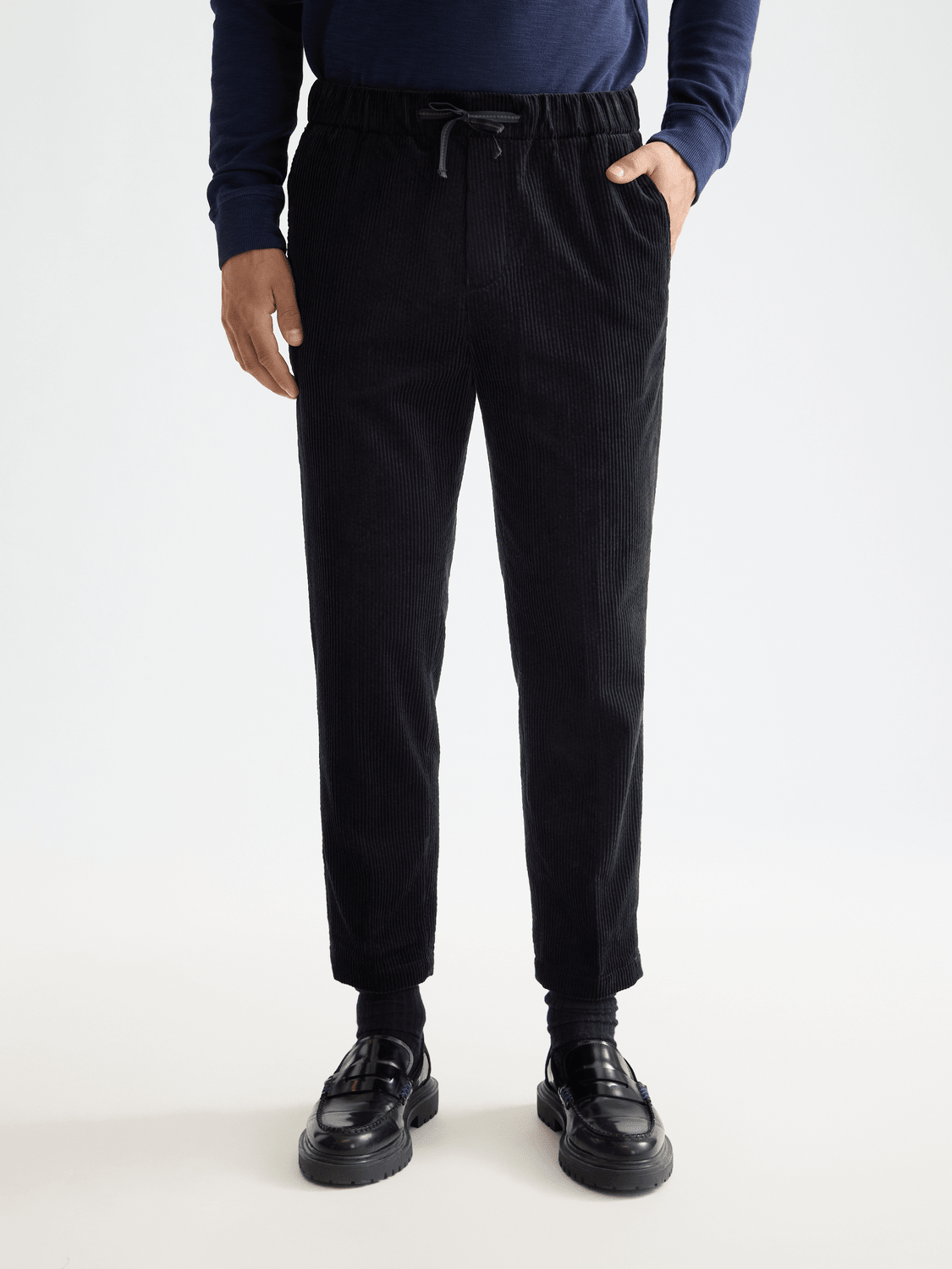 Fave - Cotton Corduroy Loose Tapered Jogger - Scotch & Soda South Africa