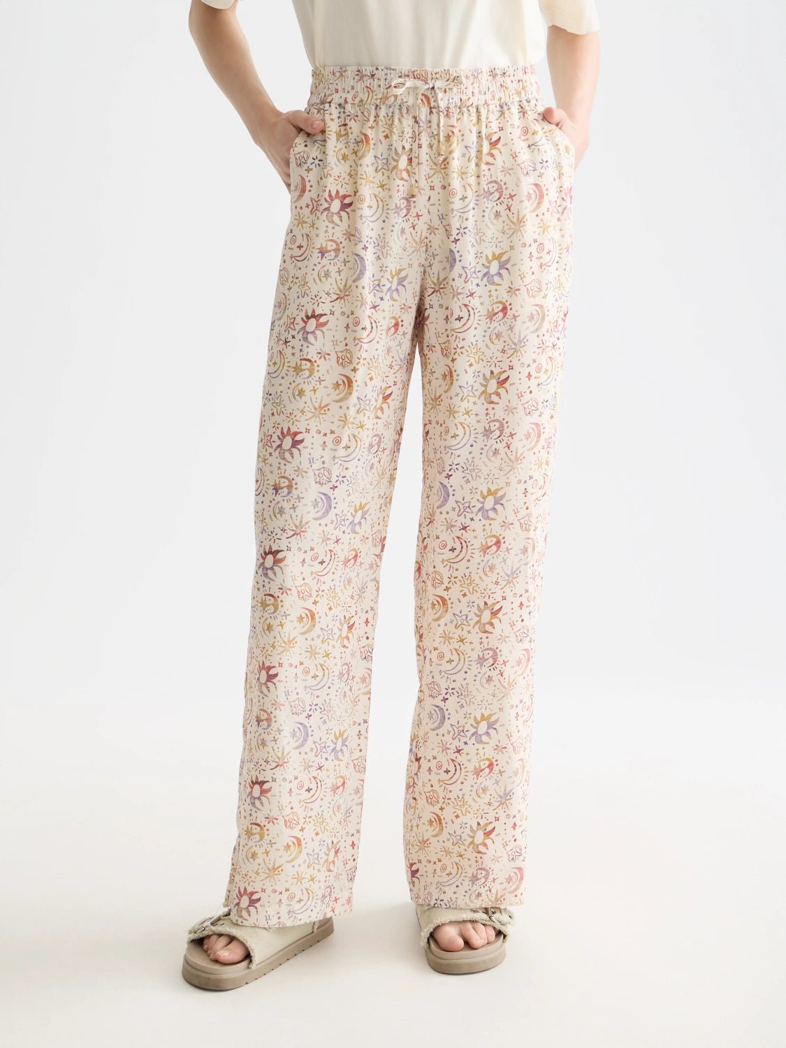Gia - Mid Rise Wide Leg All Over Printed Pants - Scotch & Soda South Africa
