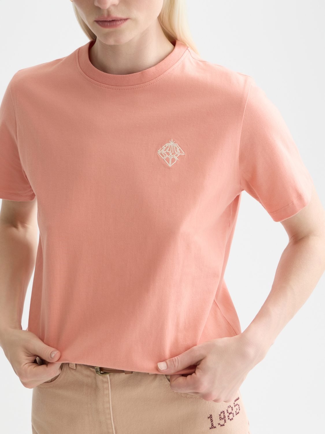 Regular Fit T-Shirt With Chest Artwork - Scotch & Soda South Africa