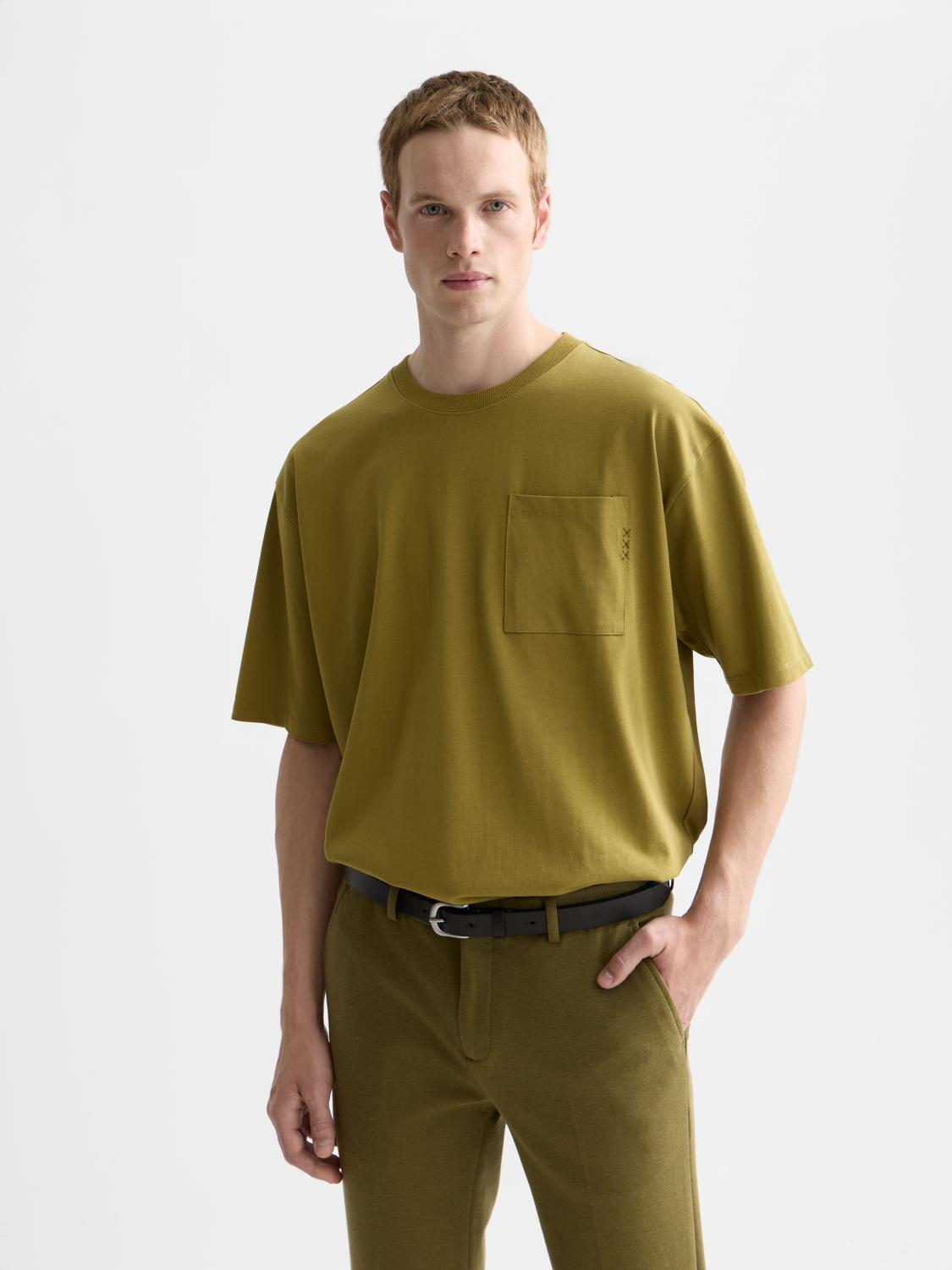 Seasonal Core 3 Crosses Chest Pocket Loose-Fit T-Shirt - Scotch & Soda South Africa