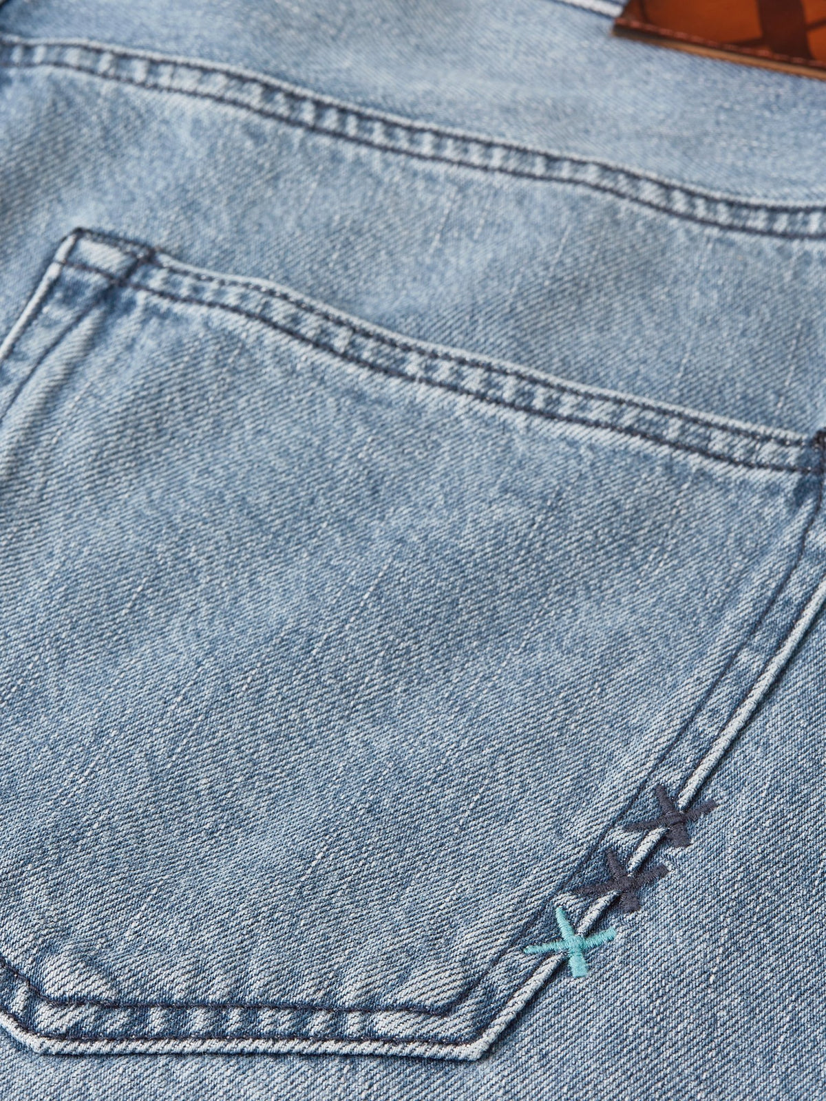 The Pitch Loosefit Jeans Short - Scotch & Soda South Africa