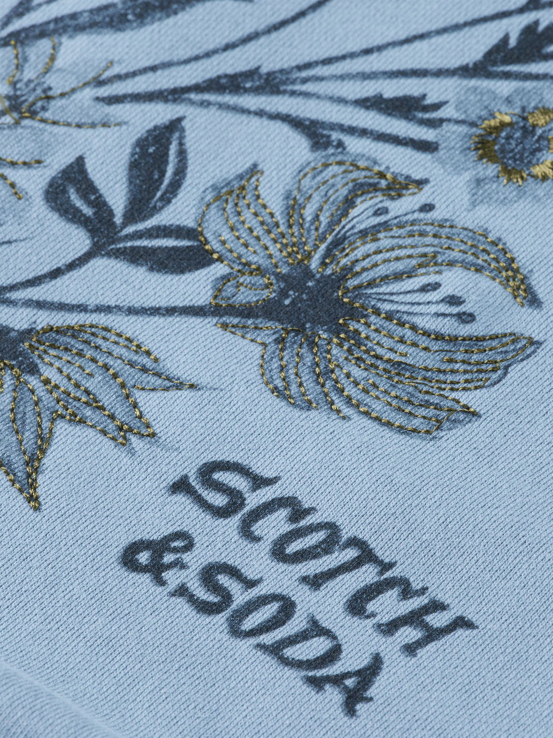 Chest Artwork Relaxed Sweatshirt - Scotch & Soda South Africa