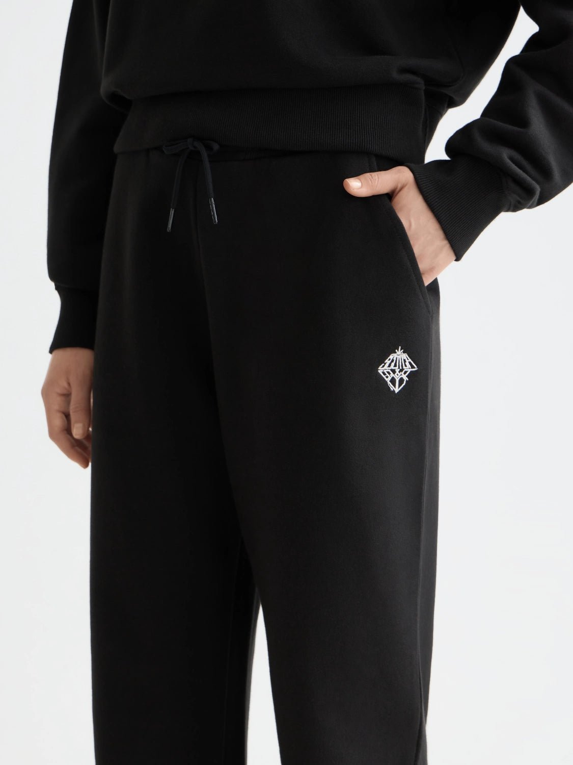 Core Artwork Wide Leg Sweatpants - Scotch & Soda South Africa