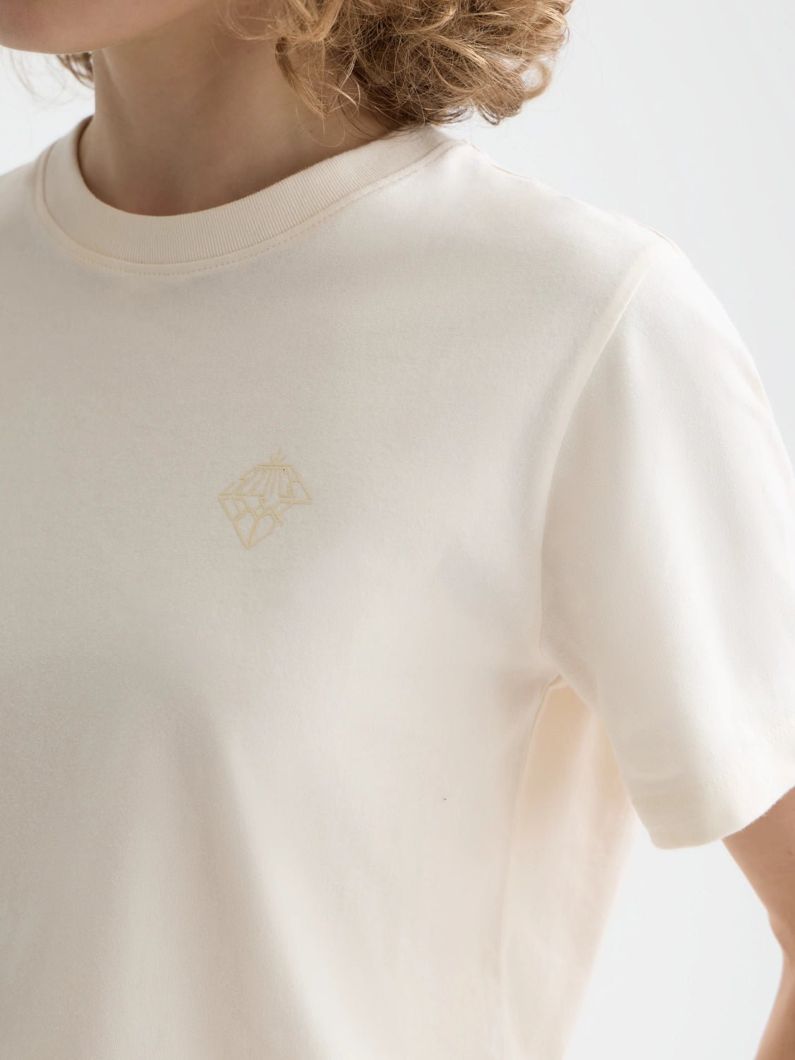 Core Chest Artwork Regular T-Shirt - Scotch & Soda South Africa