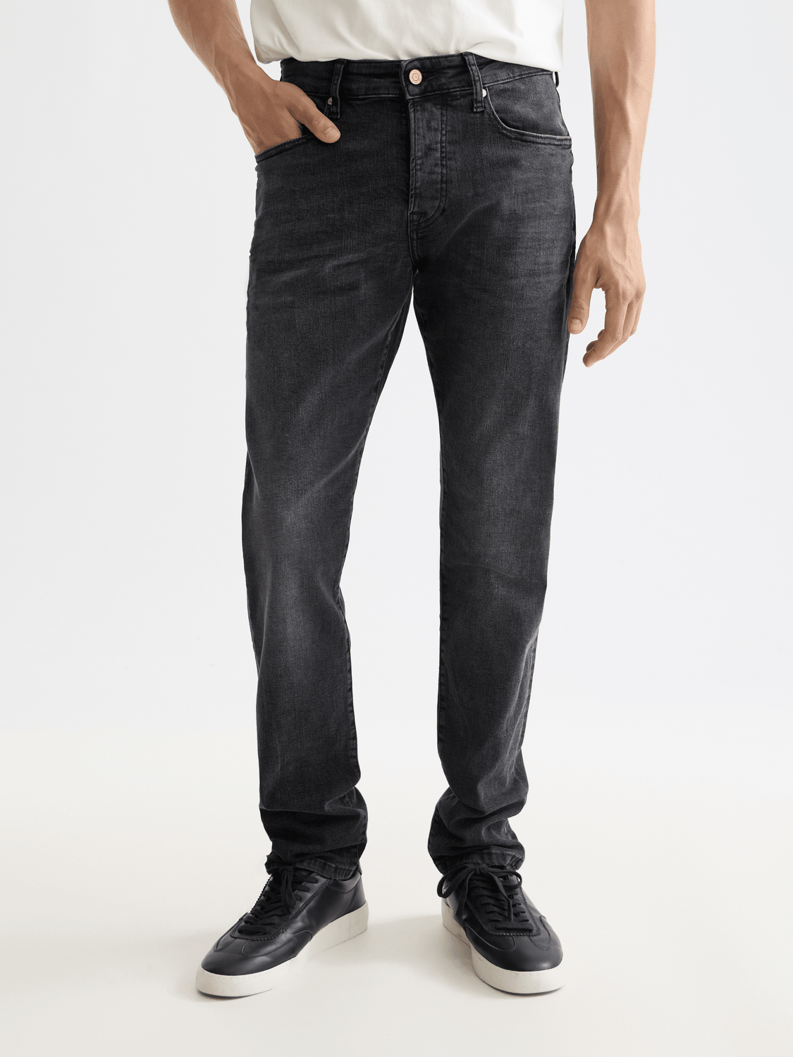 Core Ralston Slim Jeans — Black Night - Scotch & Soda South Africa