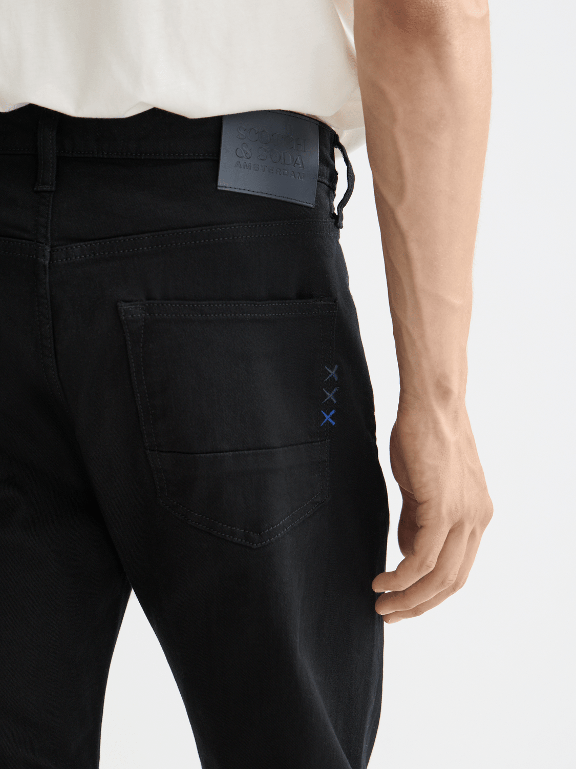 Core Ralston Slim Jeans Stay Black - Scotch & Soda South Africa