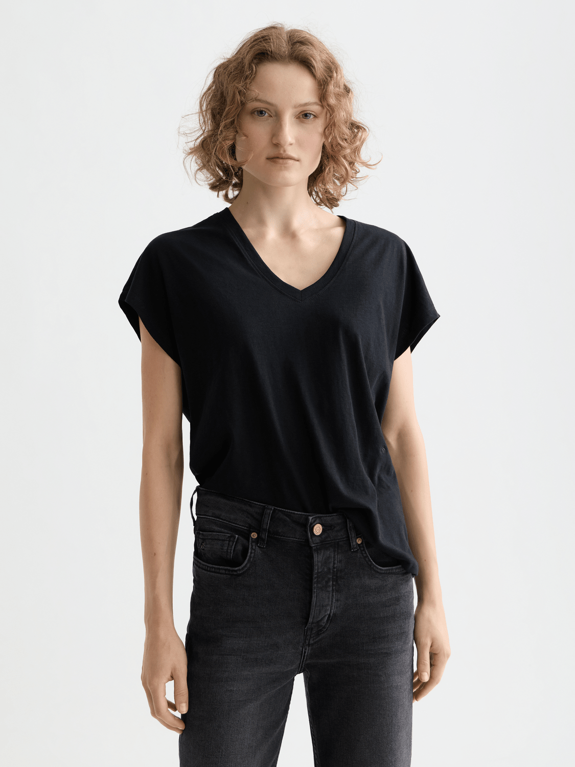 Core Slub V-Neck T-Shirt - Scotch & Soda South Africa