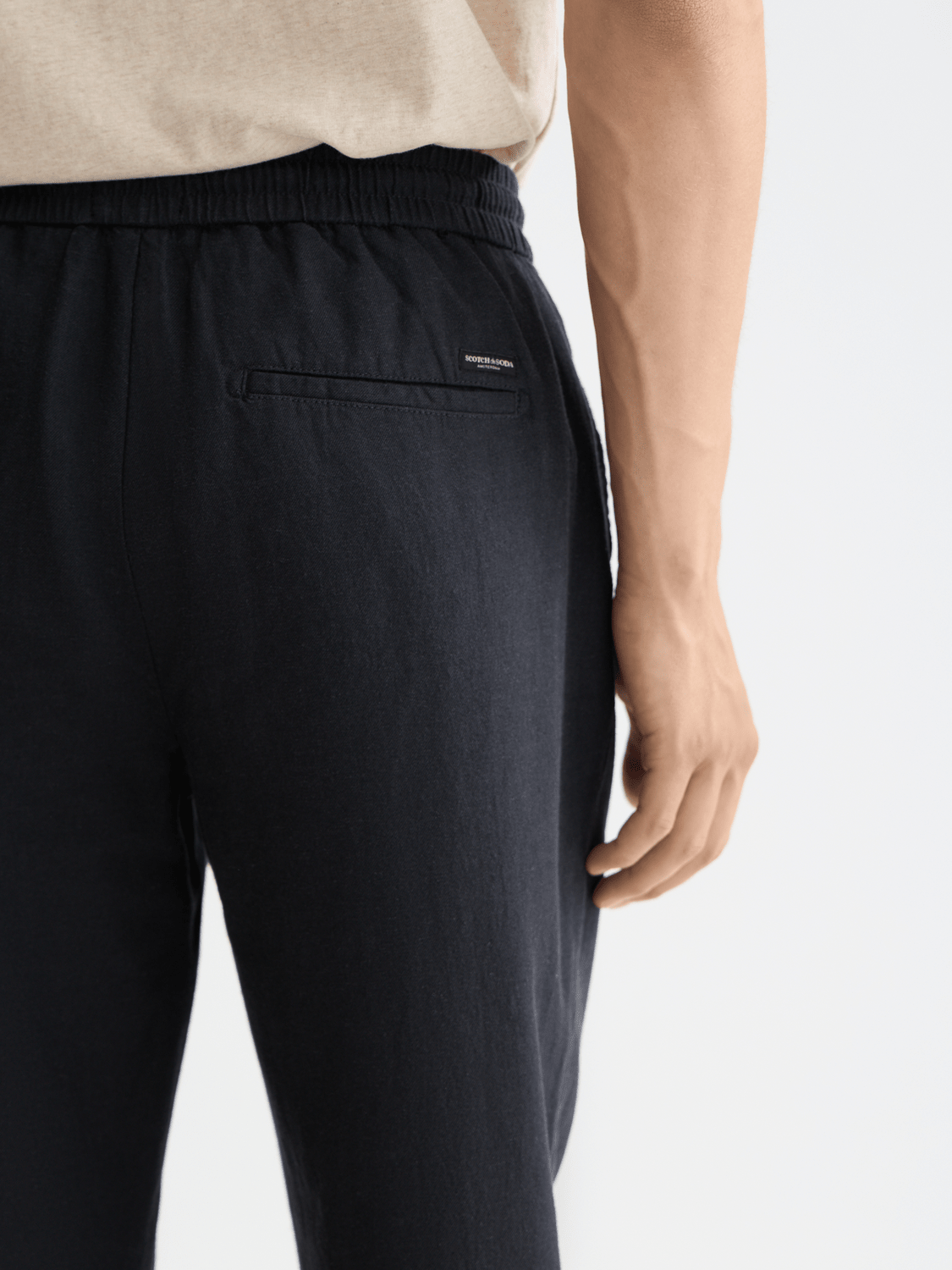 Core - Warren - Cotton/ Linen Twill Jogger - Scotch & Soda South Africa