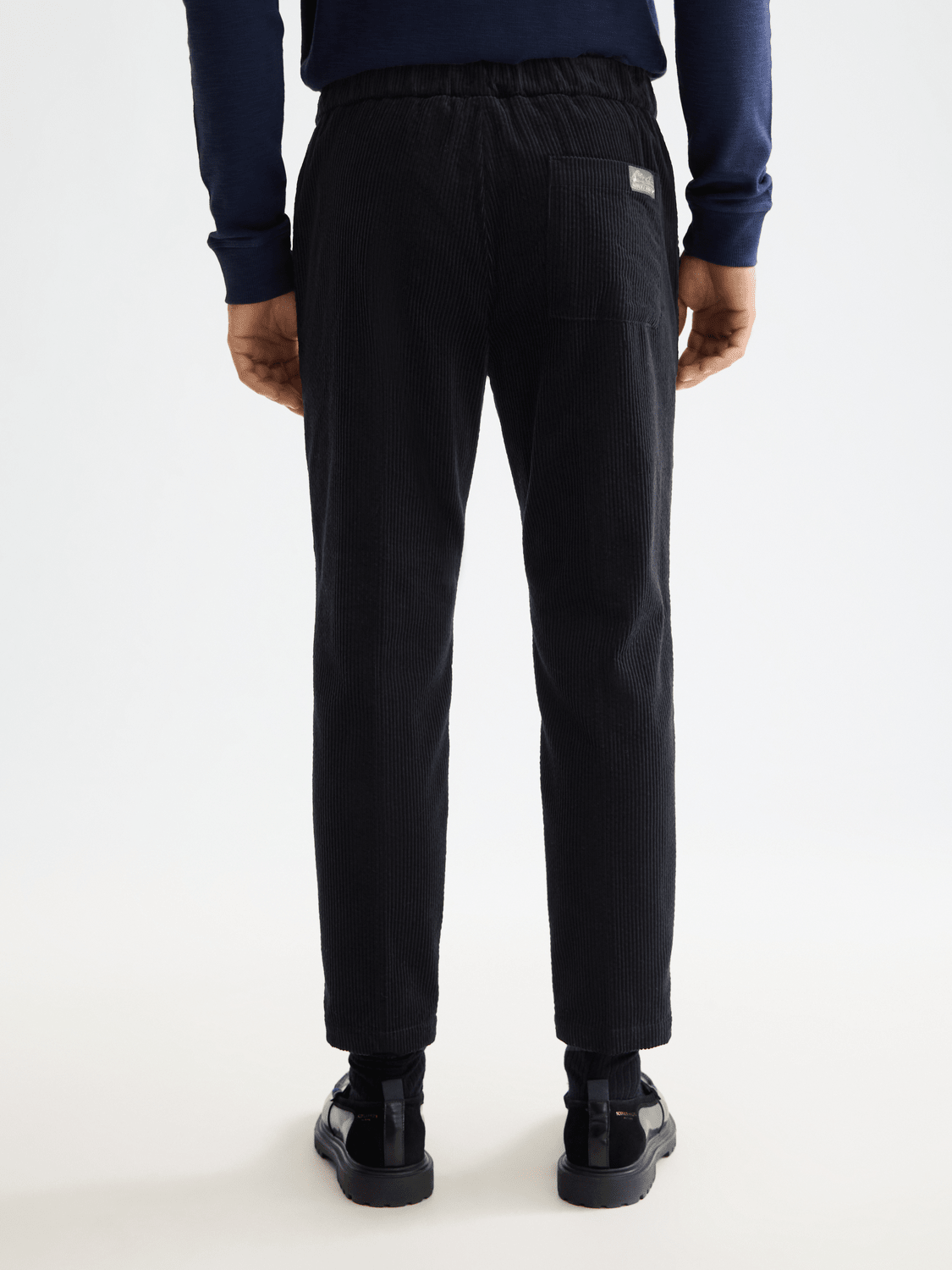 Fave - Cotton Corduroy Loose Tapered Jogger - Scotch & Soda South Africa