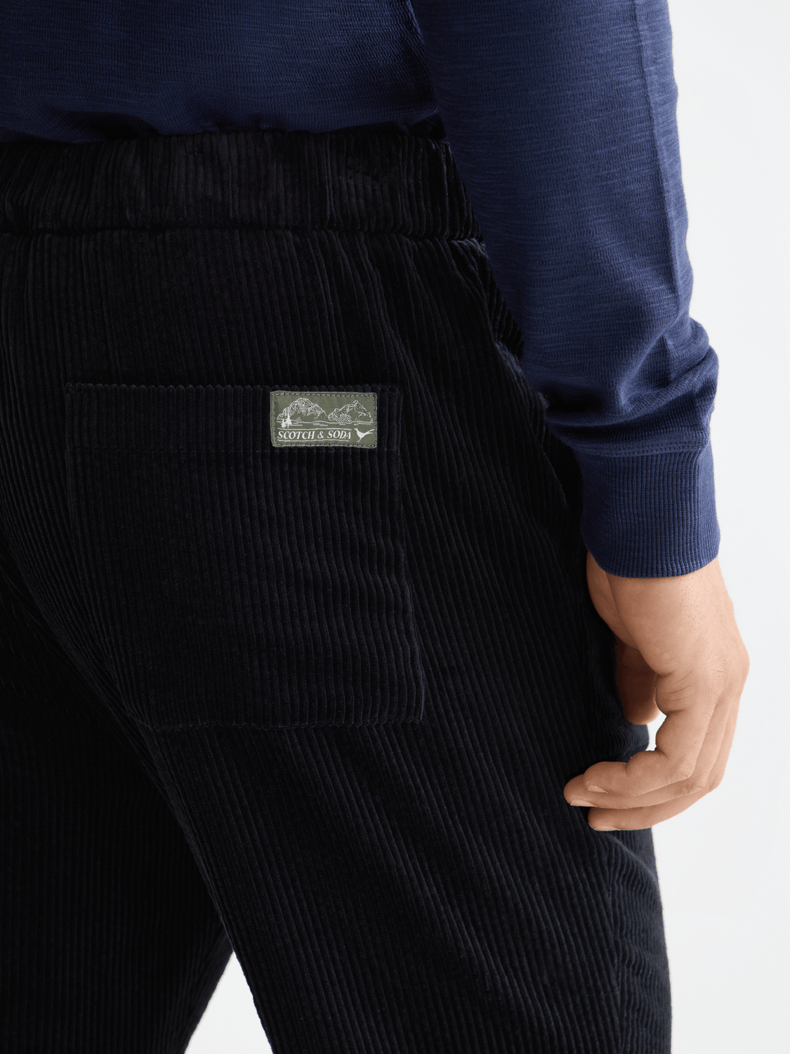 Fave - Cotton Corduroy Loose Tapered Jogger - Scotch & Soda South Africa