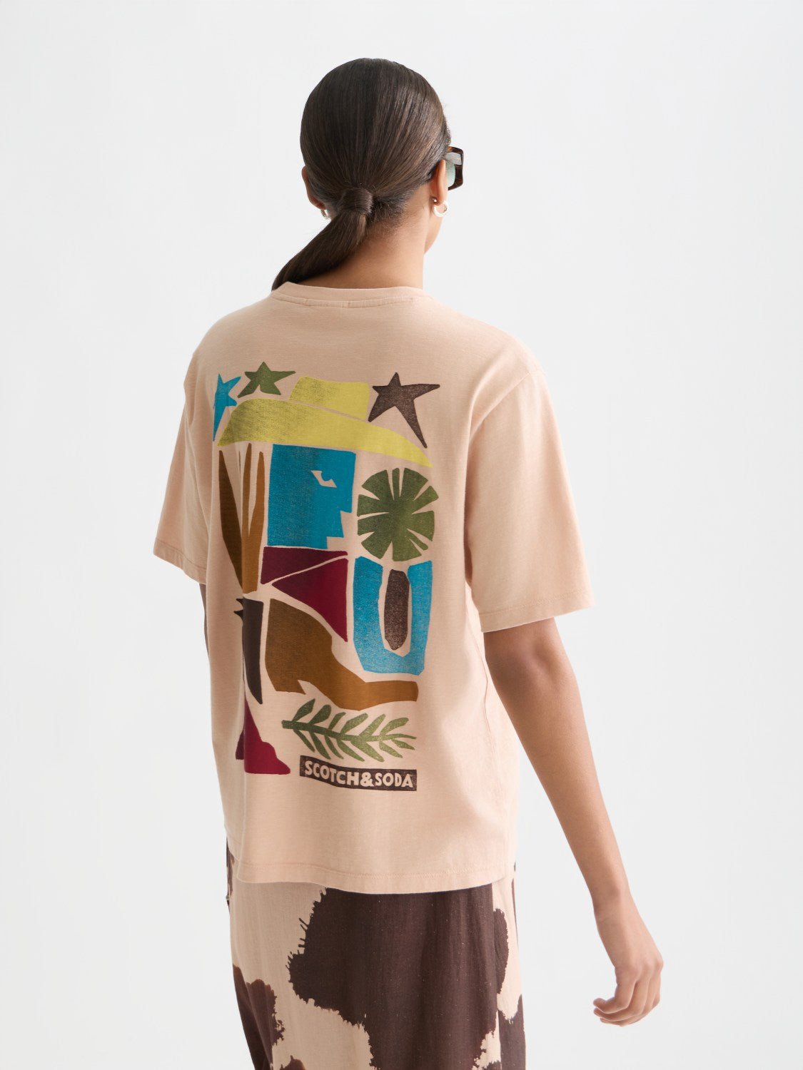 Front Back Artwork Loose-Fit T-Shirt - Scotch & Soda South Africa