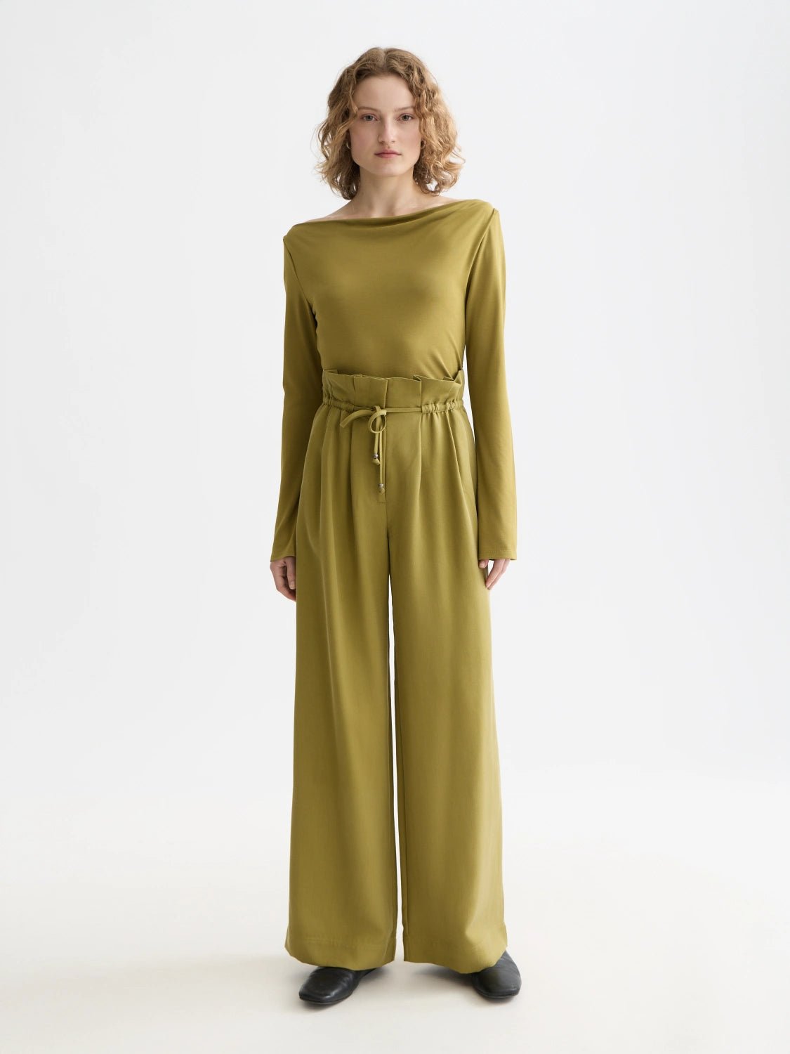 June - High Rise Wide Leg Twill Paperbag Pants - Scotch & Soda South Africa