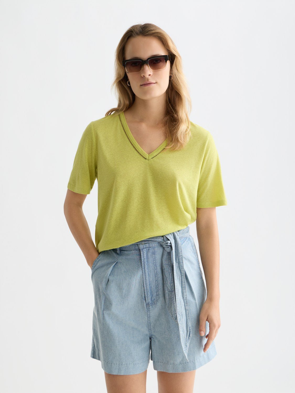 Linen V-Neck T-Shirt - Scotch & Soda South Africa
