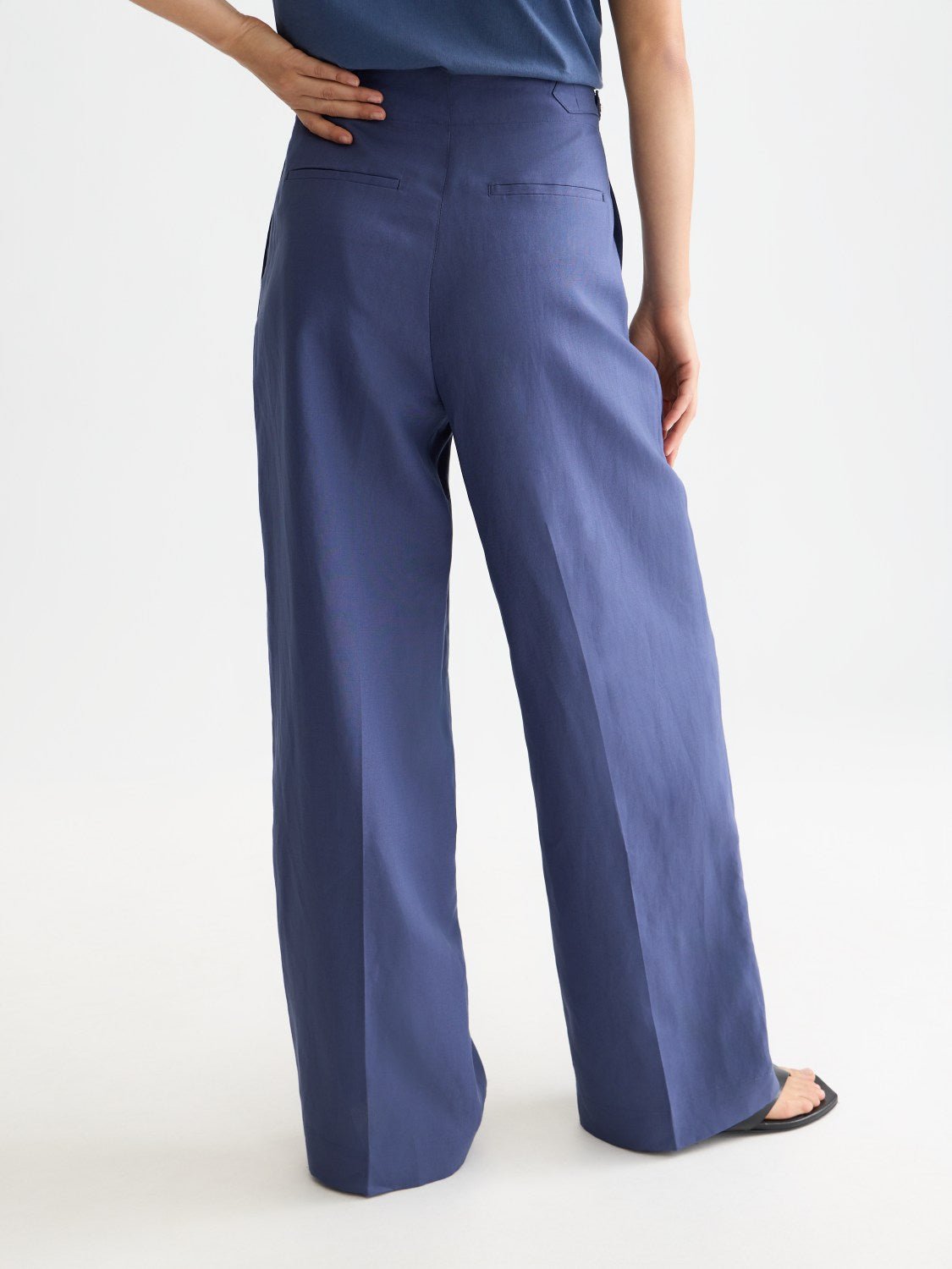 Lou - Lyocell High Rise Wide Leg Pants - Scotch & Soda South Africa