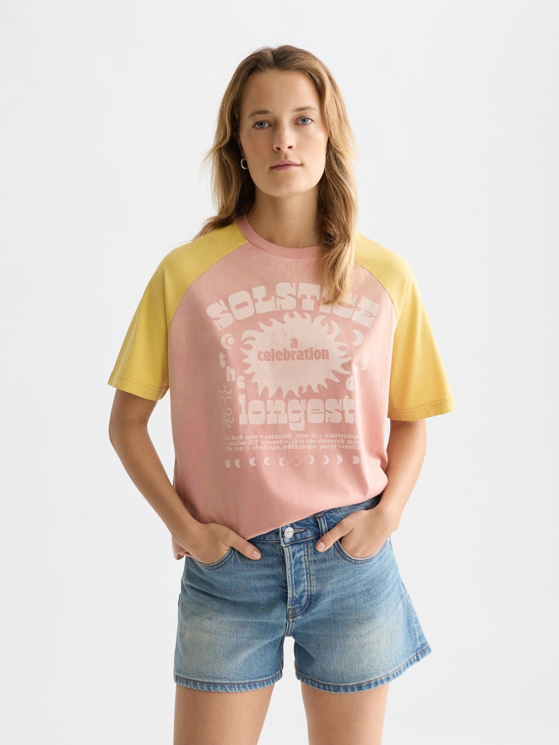 Raglan Artwork Loose-Fit T-Shirt - Scotch & Soda South Africa
