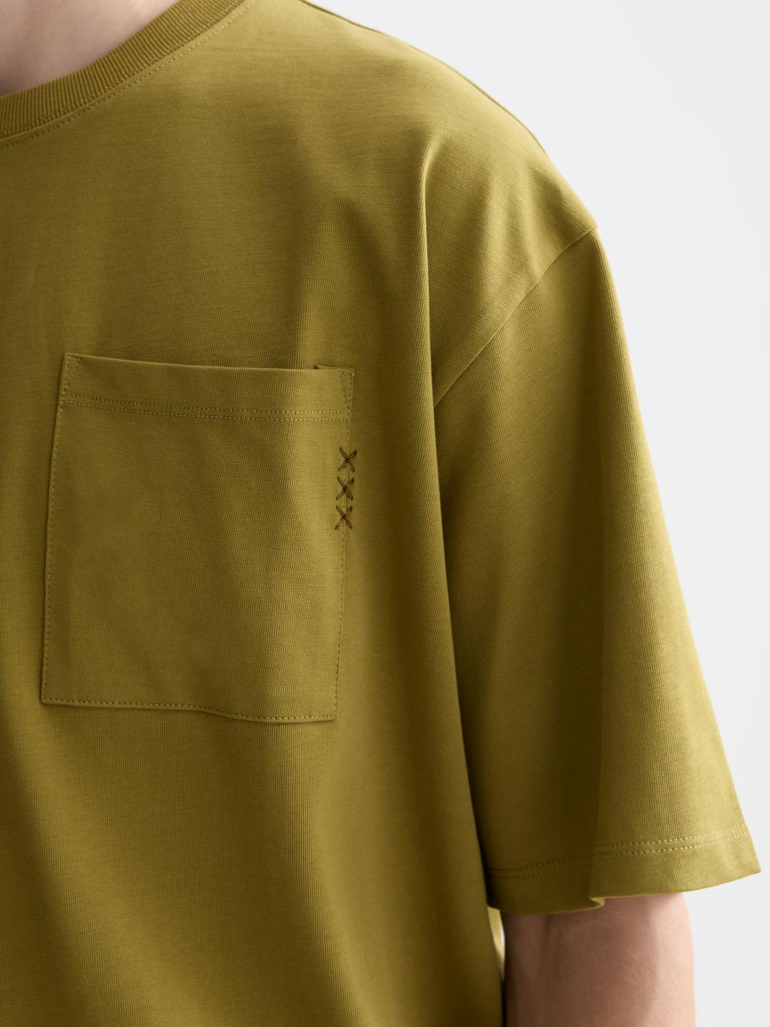 Seasonal Core 3 Crosses Chest Pocket Loose-Fit T-Shirt - Scotch & Soda South Africa