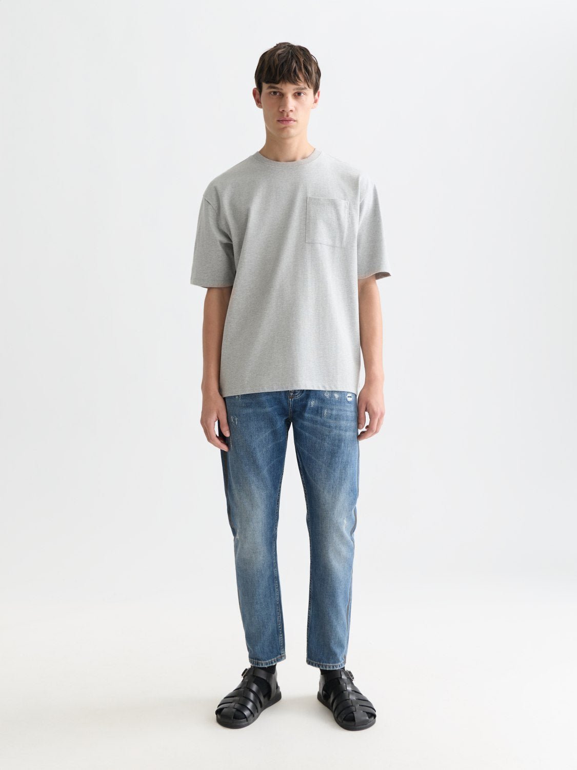 Seasonal Core 3 Crosses Chest Pocket Loose-Fit T-Shirt - Scotch & Soda South Africa