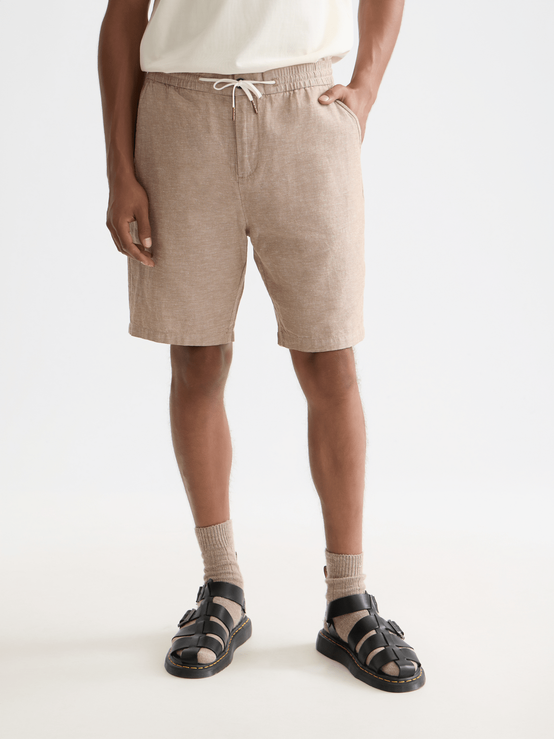 Seasonal Core Fave Cotton Linen Regular-Fit Chino Shorts - Scotch & Soda South Africa