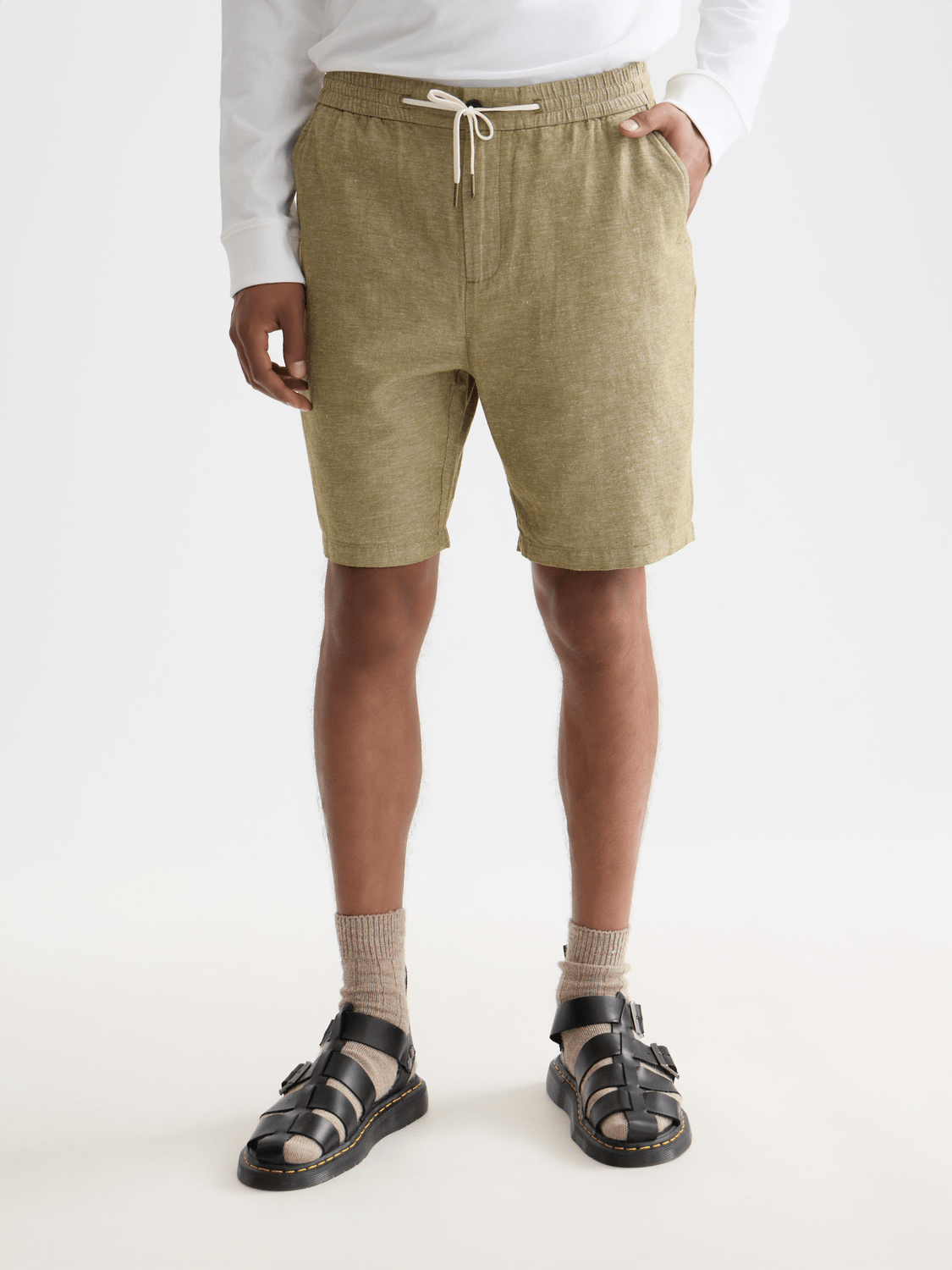 Seasonal Core Fave Cotton Linen Regular-Fit Chino Shorts - Scotch & Soda South Africa