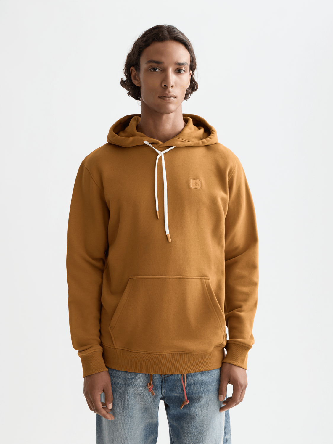Seasonal Core Logo Badge Regular-Fit Hoodie - Scotch & Soda South Africa