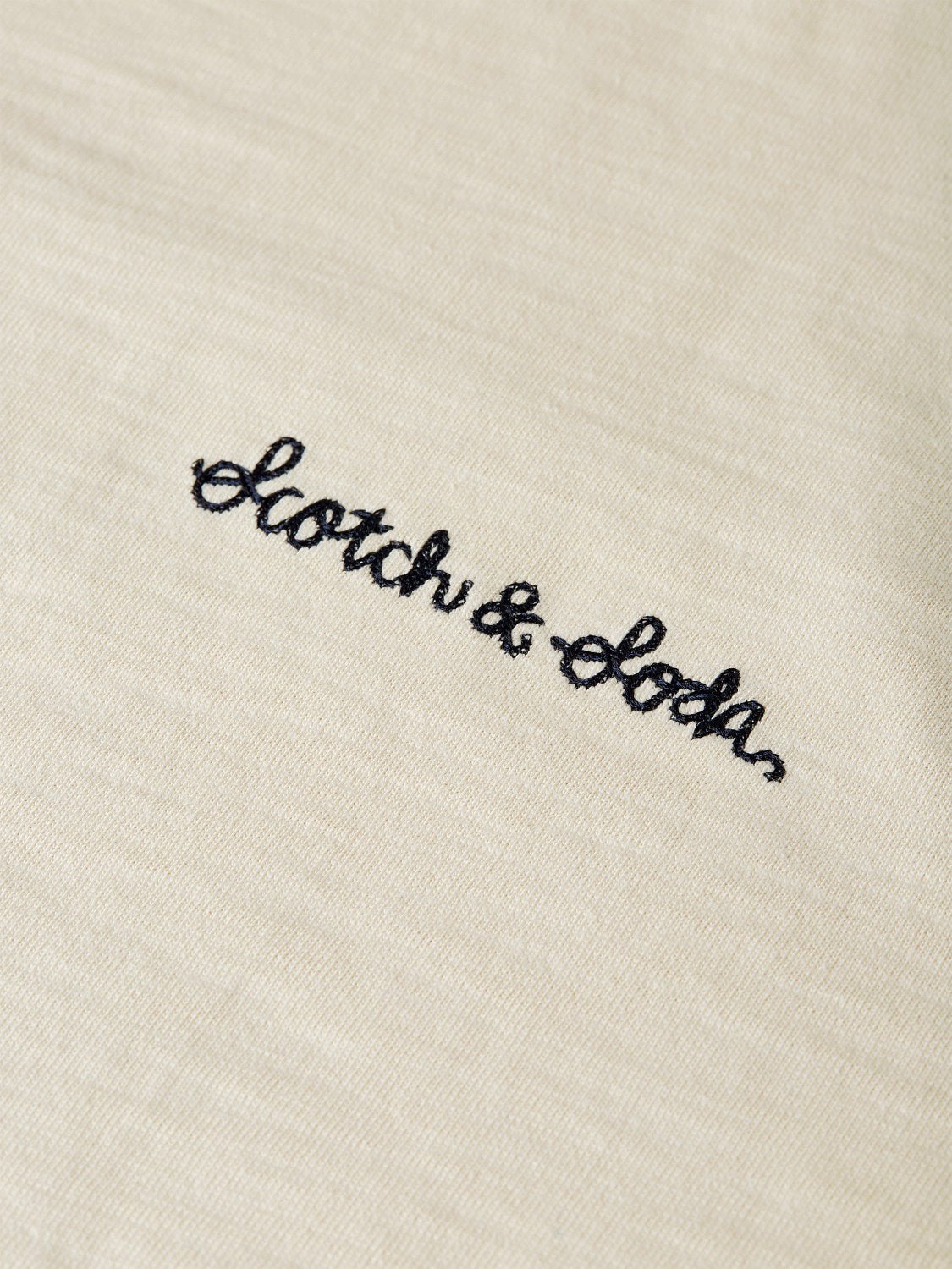 Slubyarn Chest Pocket Artwork Relaxedfit Tshirt - Scotch & Soda South Africa