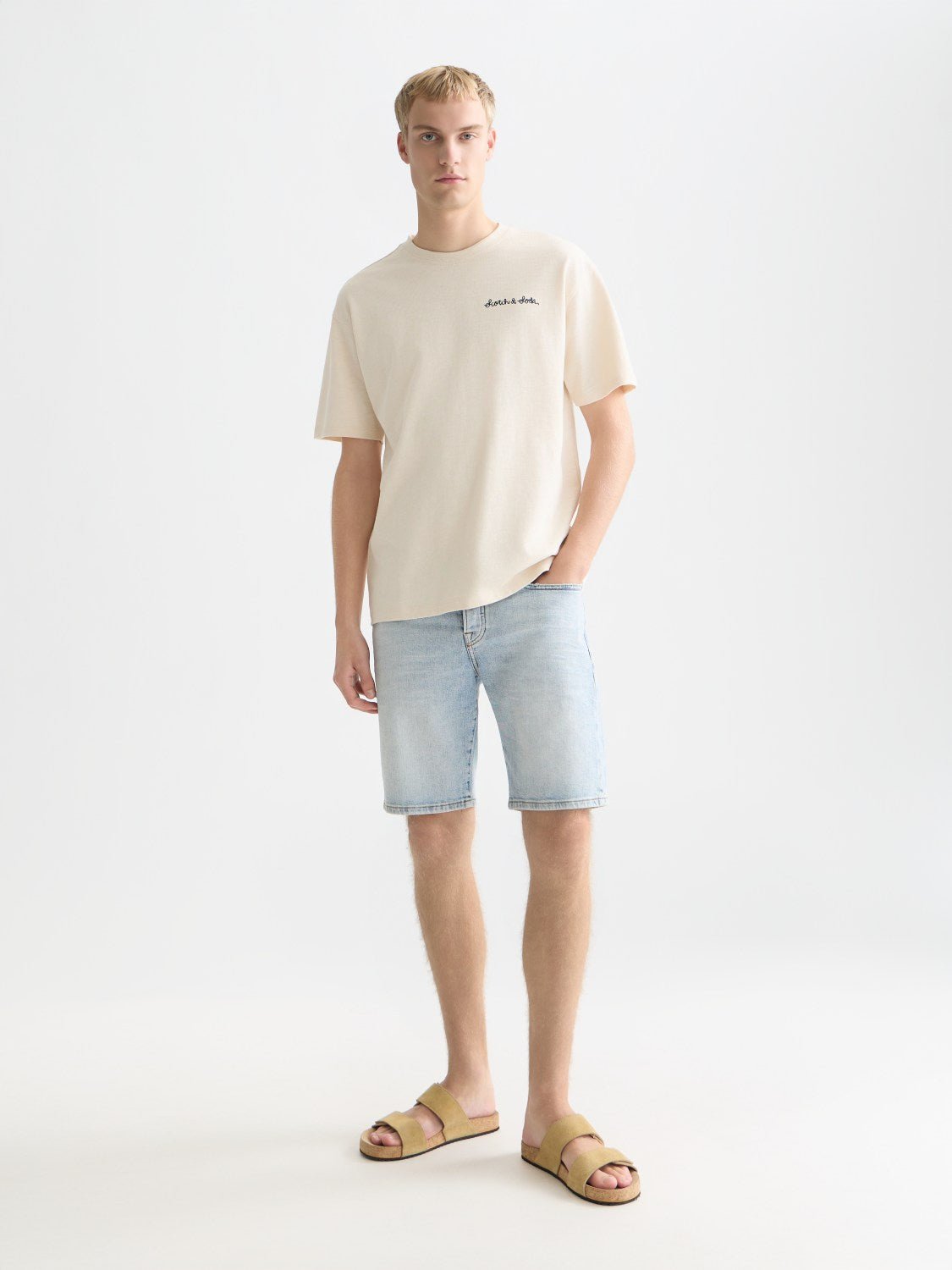Slubyarn Chest Pocket Artwork Relaxedfit Tshirt - Scotch & Soda South Africa