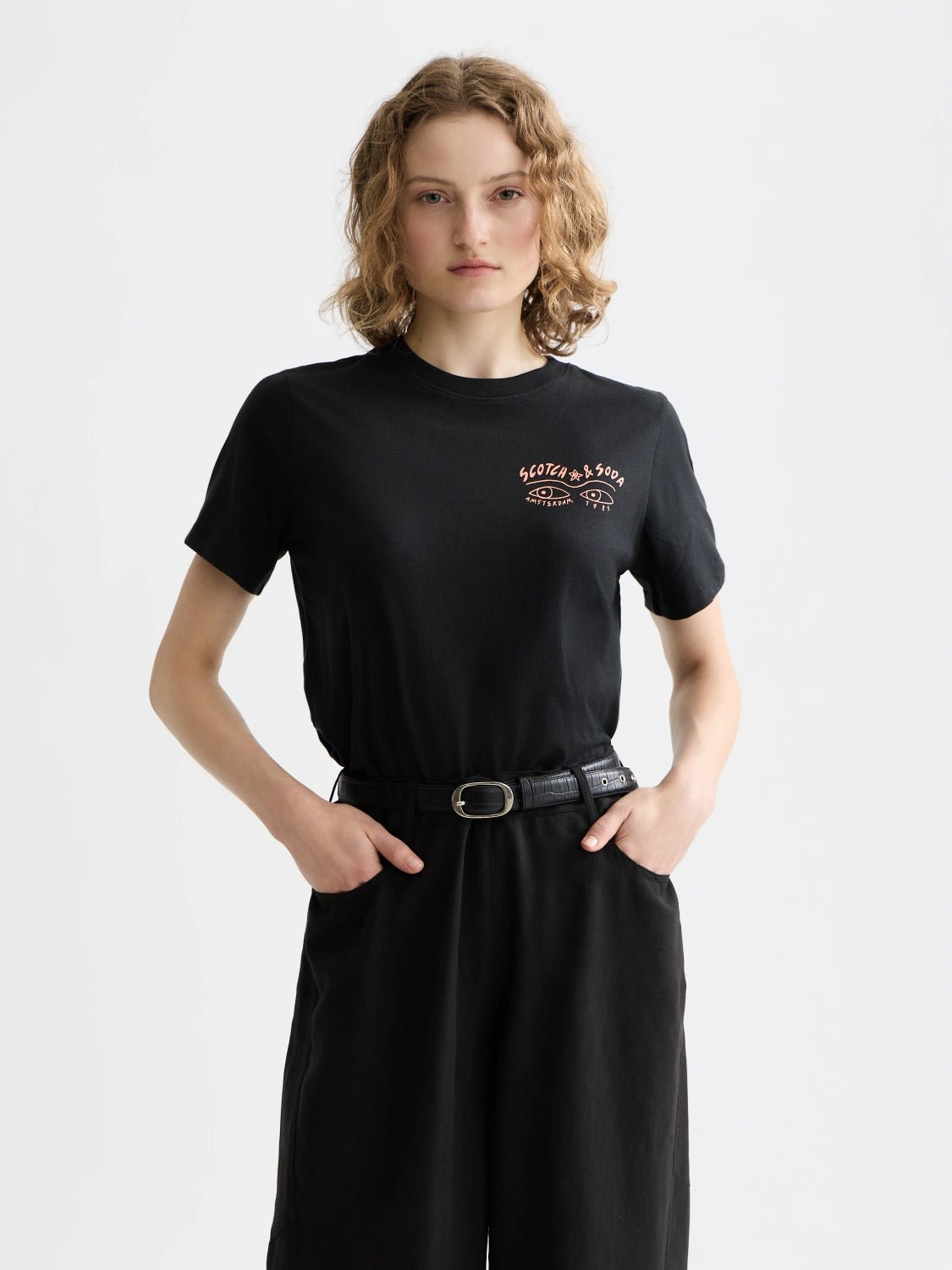 Small Chest Artwork Regular Fit T-Shirt - Scotch & Soda South Africa