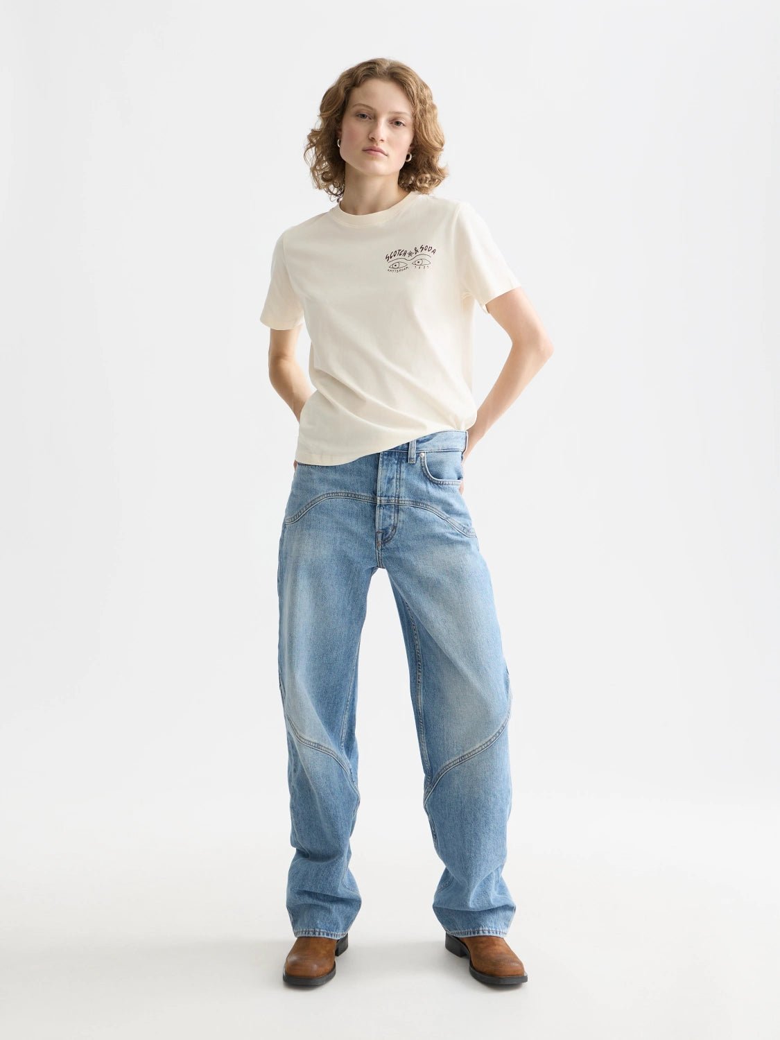Small Chest Artwork Regular Fit T-Shirt - Scotch & Soda South Africa