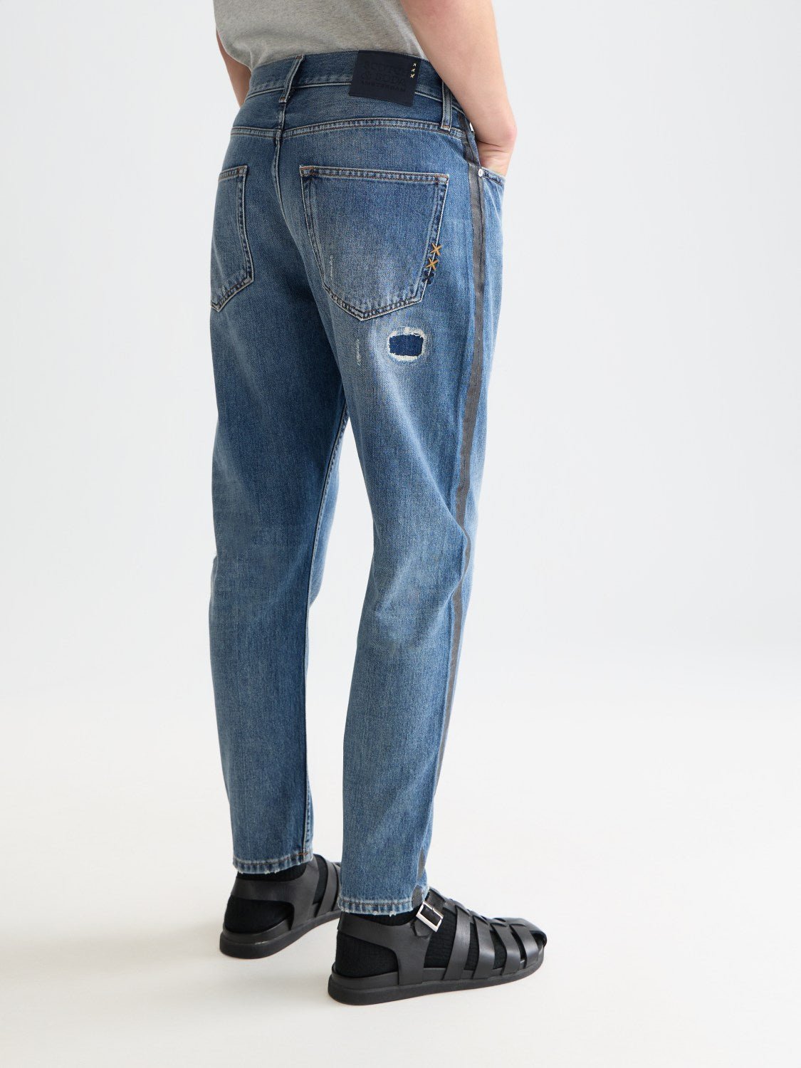 The Dean Loose Tapered Seasonal Jeans - Scotch & Soda South Africa