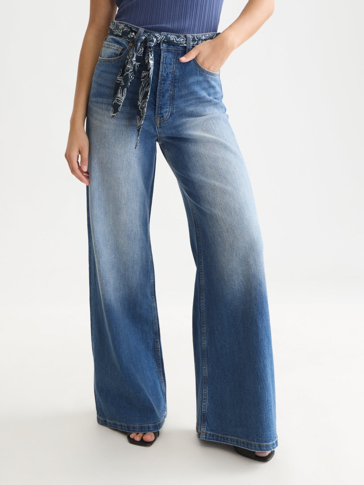 The Wave Wide Leg With Tie Detail - Scotch & Soda South Africa