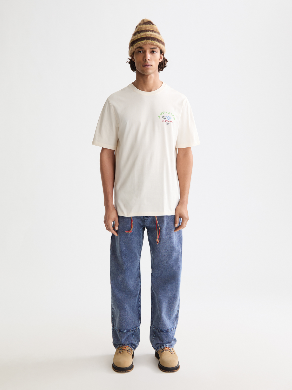 Hires_PNG-182381_100_R_10_FNT