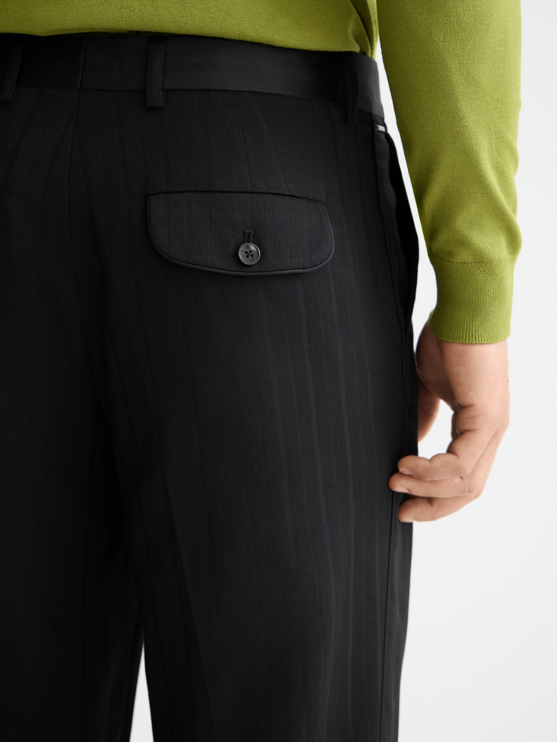 Otis- Sateen-Trimmed Structure Stripe Relaxed Straight Chino | Scotch ...