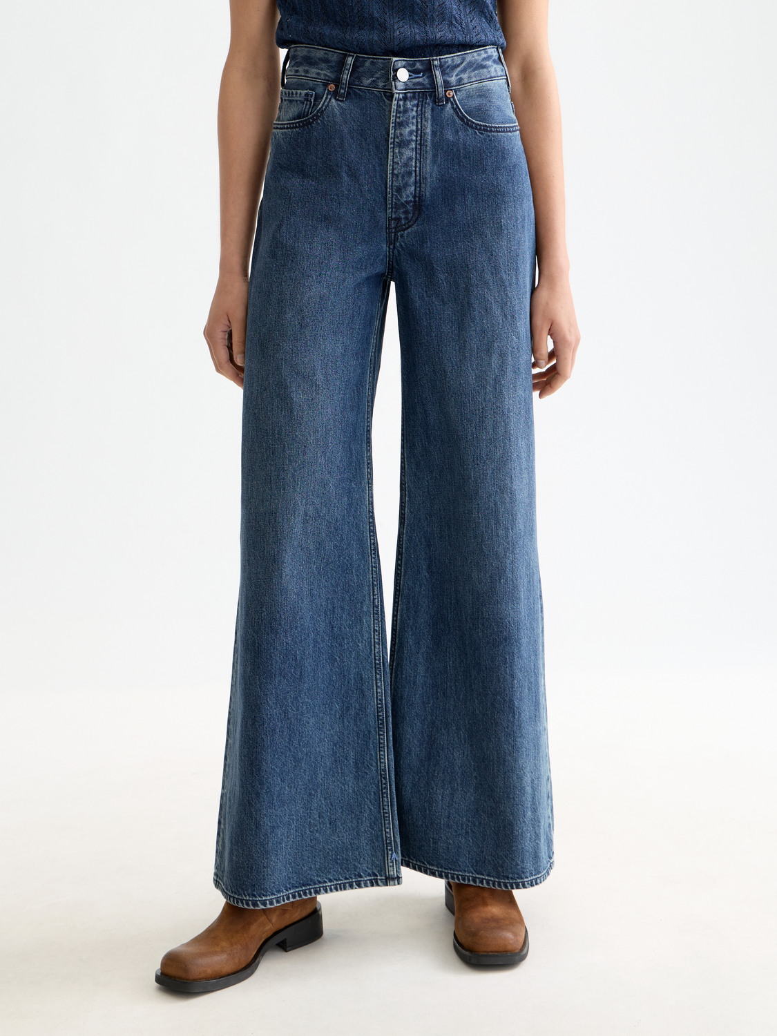 The Wave Wide Leg Jeans — Framework | Scotch & Soda